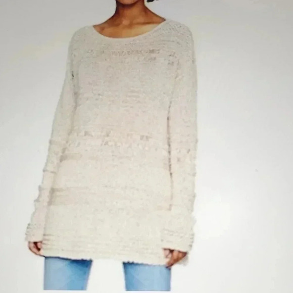 BCBG MAXAZRIA SWEATER - Picture 1 of 5